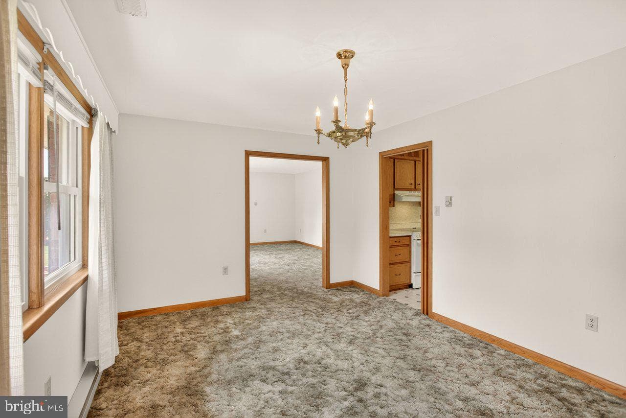 255 Verbena Road photo 7