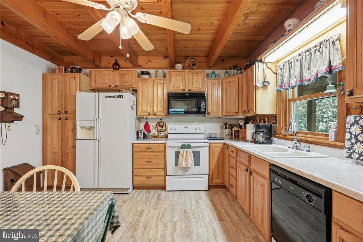 938 Lake Arrowhead Rd photo 22
