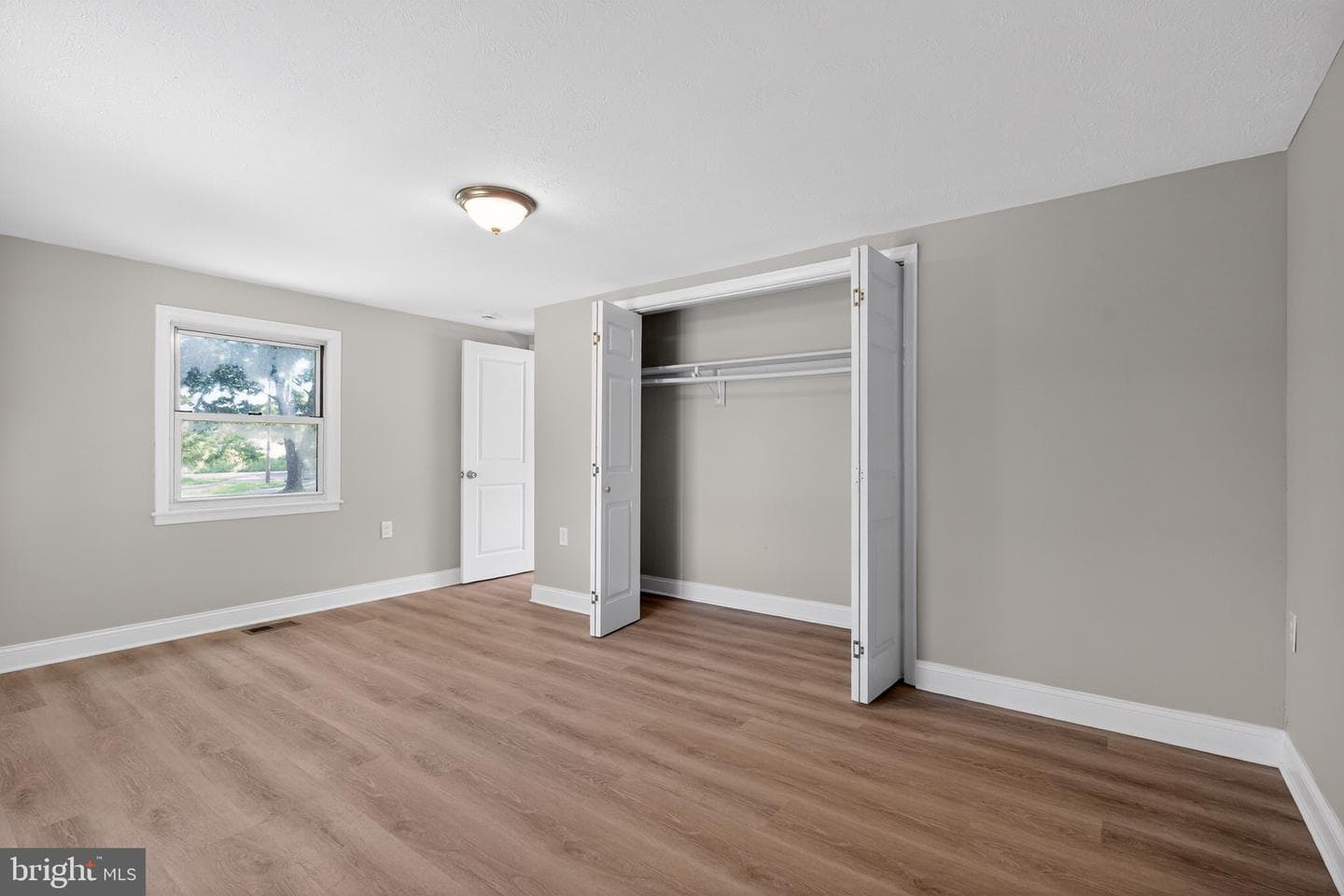 586 Eldon Yates Drive photo 13