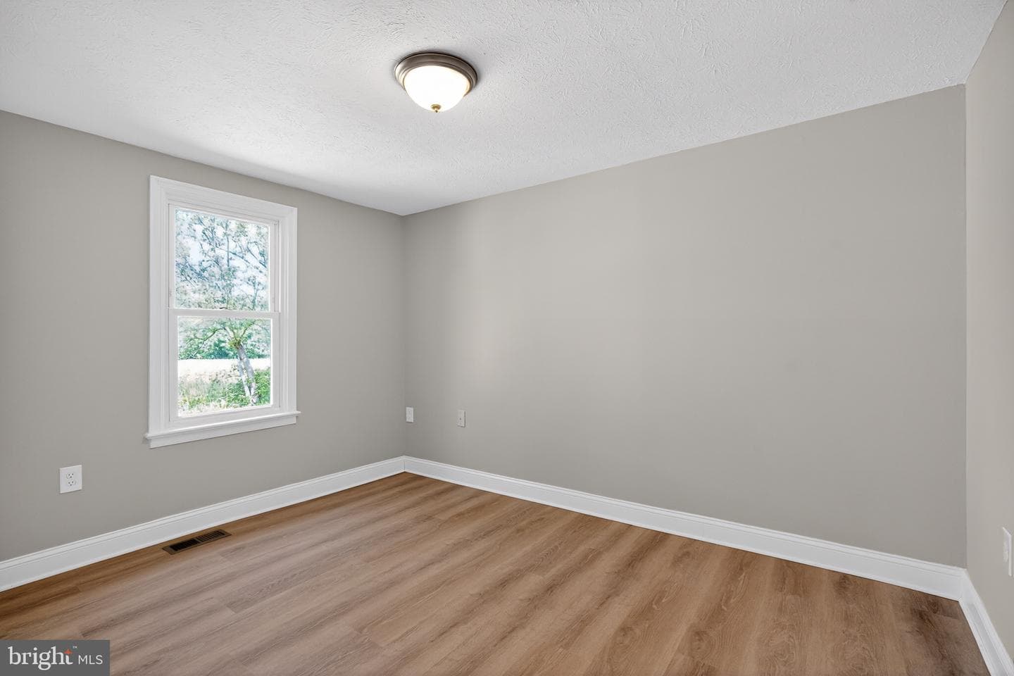 586 Eldon Yates Drive photo 19