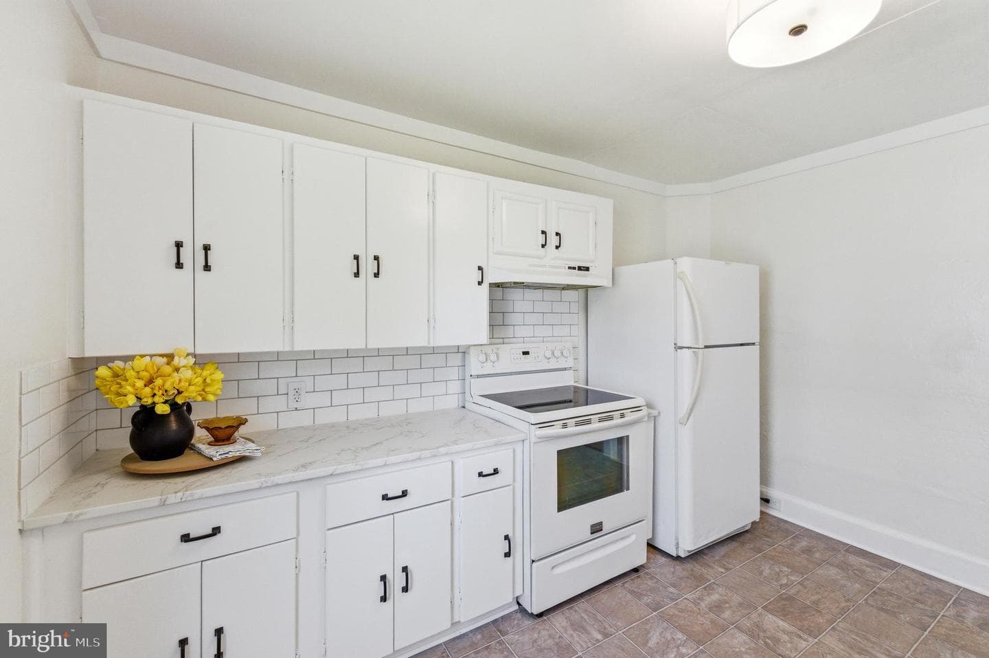 522 Luray Avenue photo 4