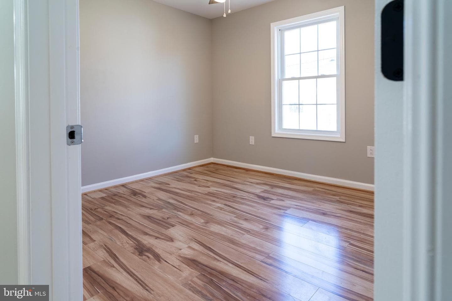240 Deford Avenue photo 42