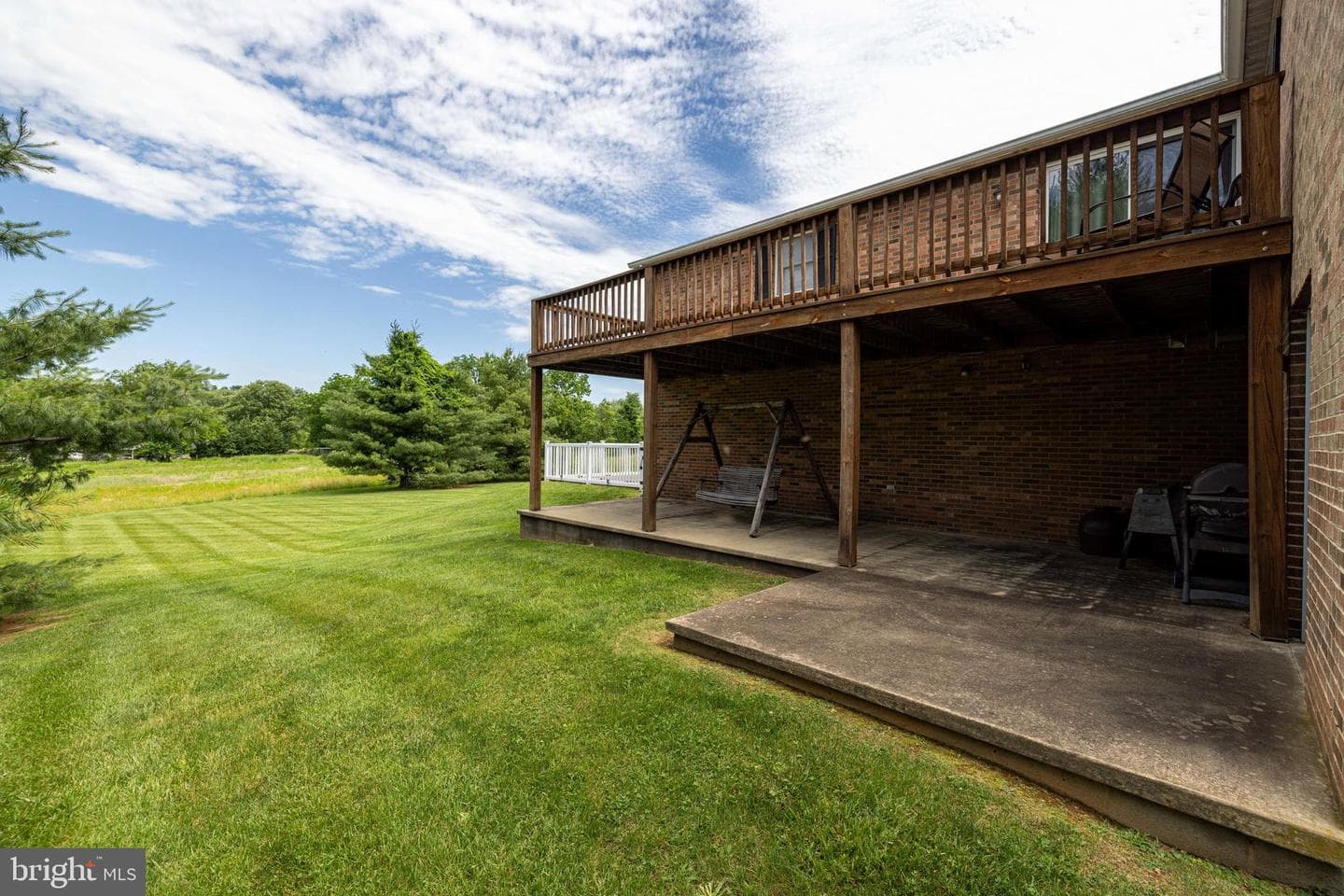 402 Lauck Lane photo 16