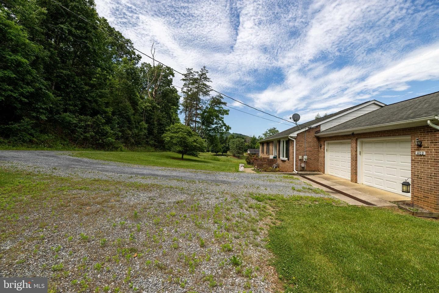402 Lauck Lane photo 9