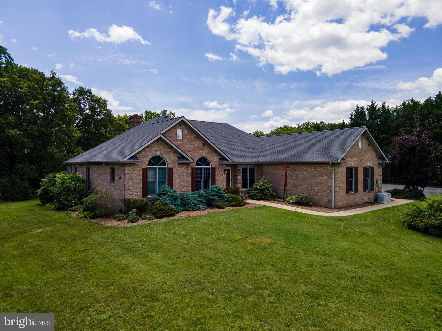 825 Parkview Estates Road, Luray