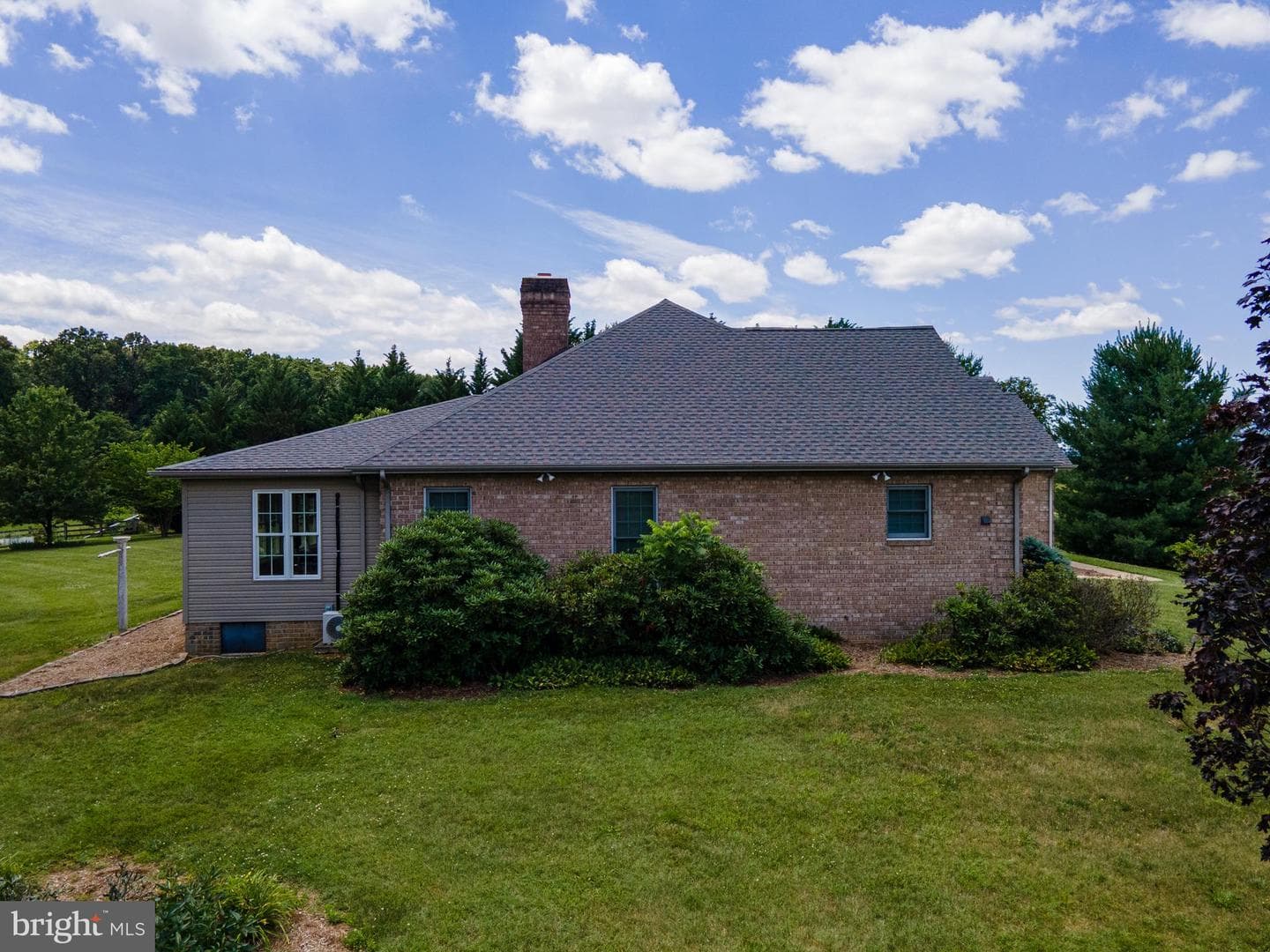 825 Parkview Estates Road photo 3