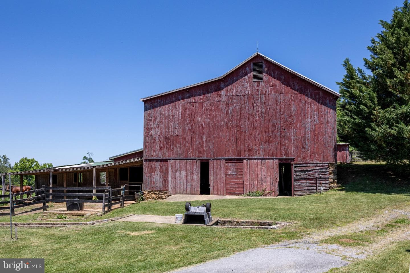3257 Ida Road photo 4