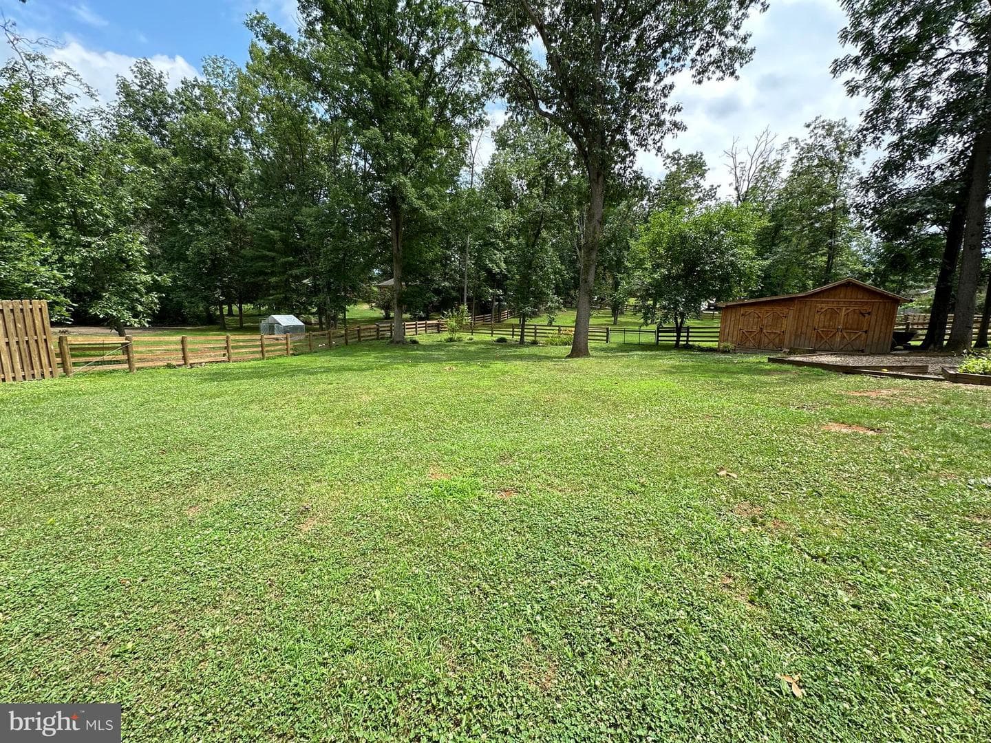 579 Circle View Road photo 11