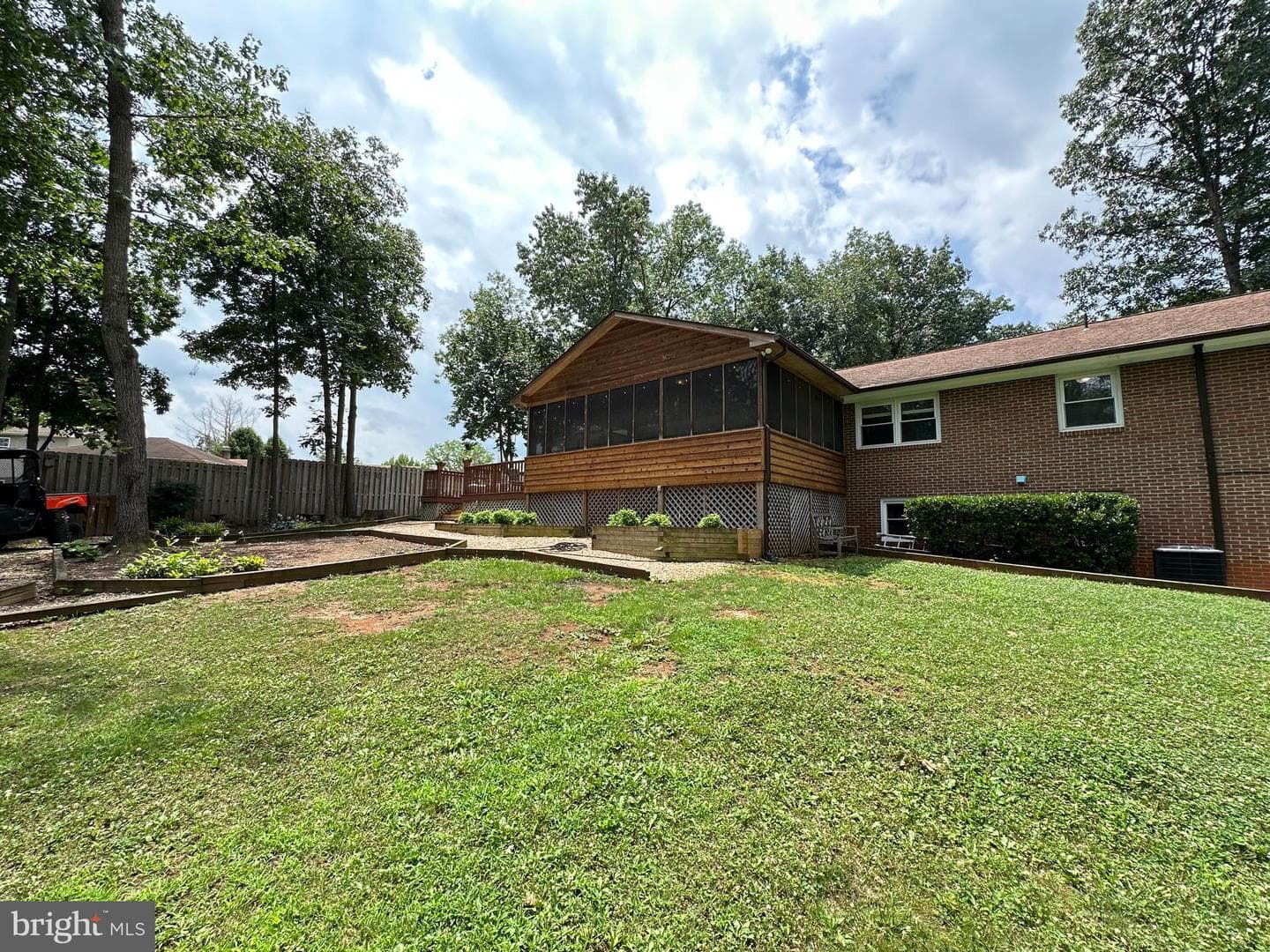 579 Circle View Road photo 12