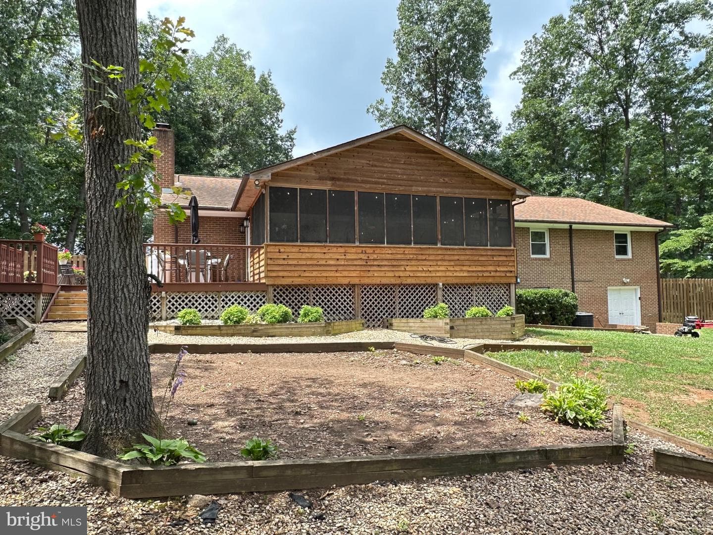 579 Circle View Road photo 18