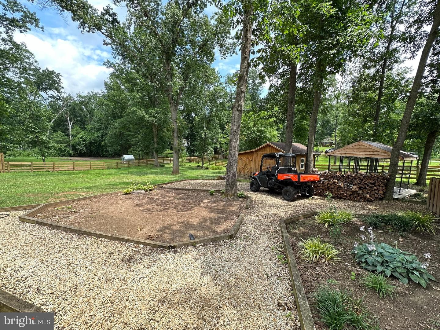 579 Circle View Road photo 9