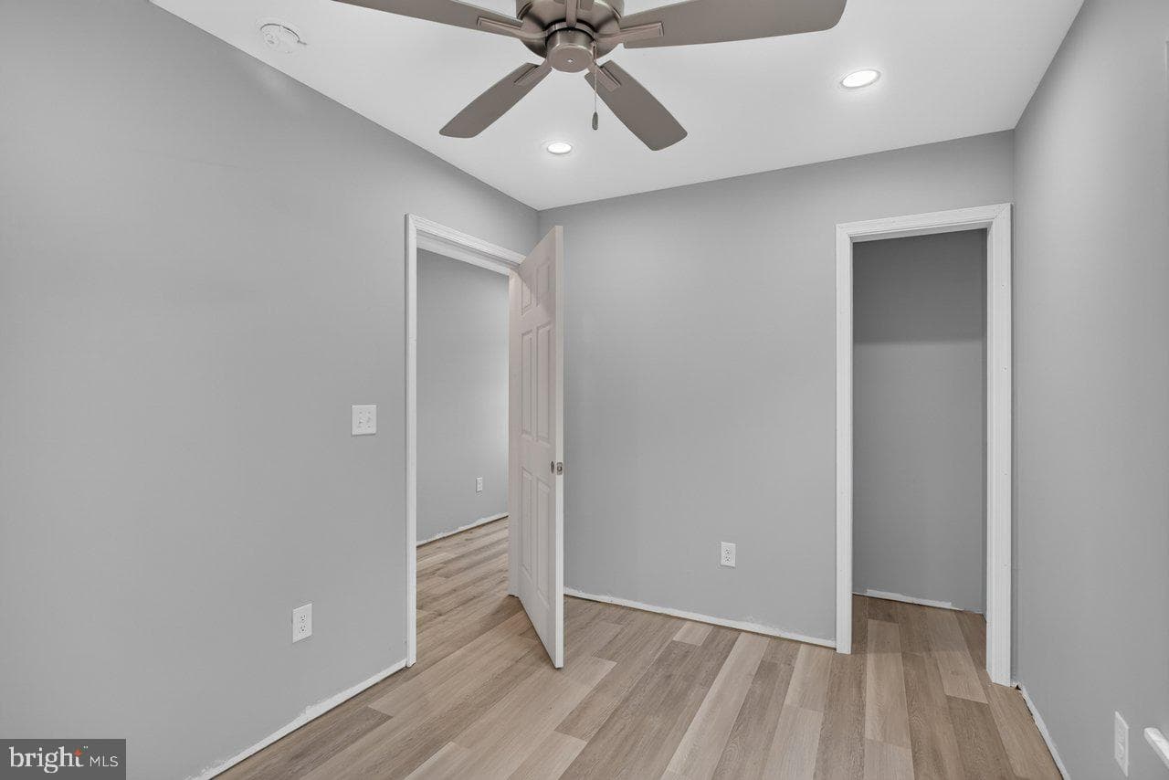 395 Trenton Ave photo 22