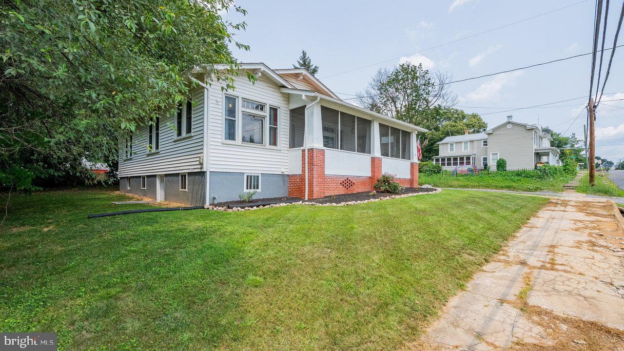 305 Virginia Avenue photo 1