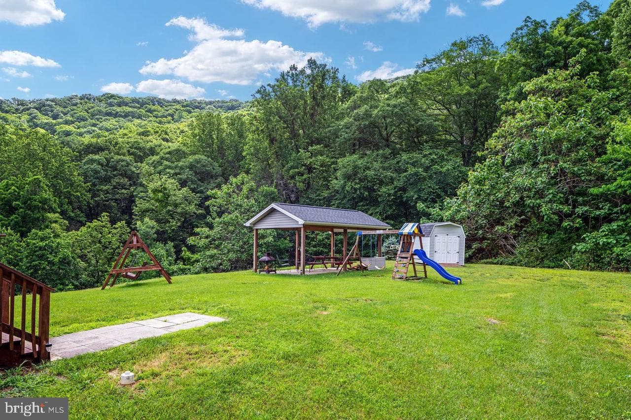 897 Helms Road photo 32