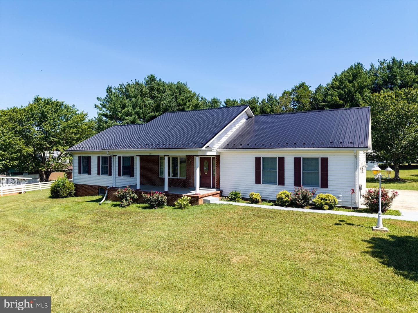 177 Brock Drive photo 1