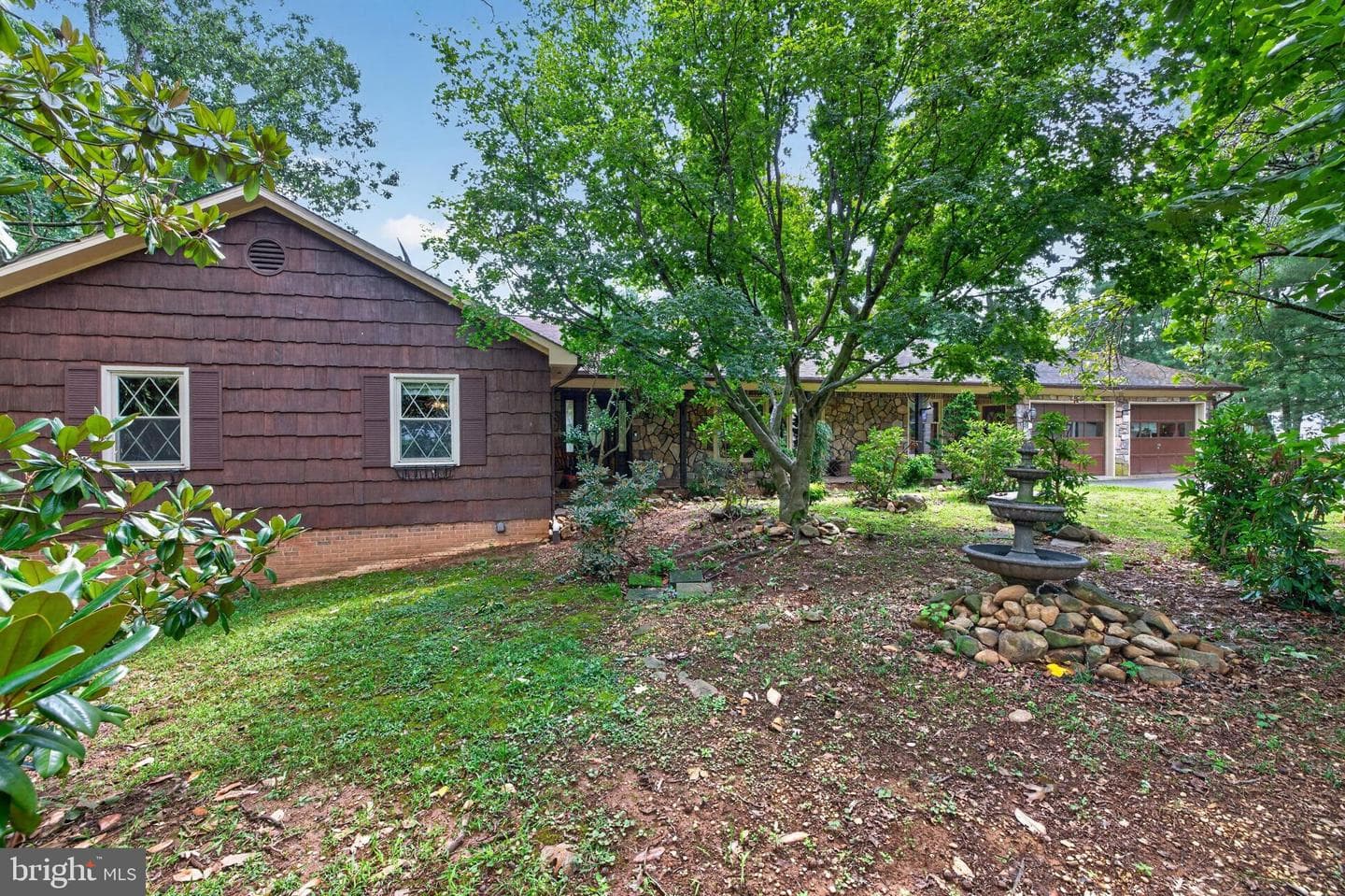 121 Heritage Drive photo 1