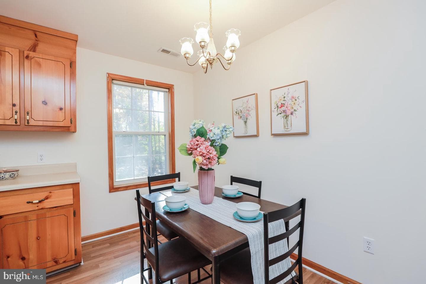202 N Park Drive photo 9