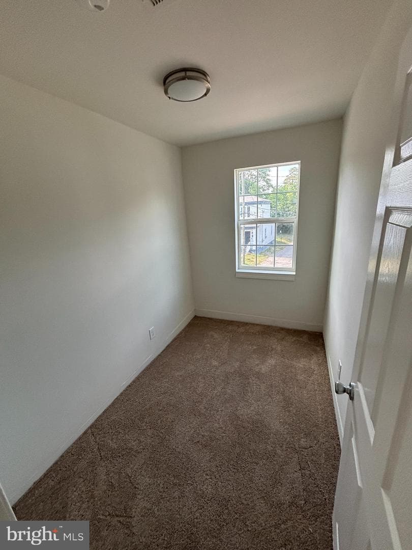 536 St Mark Street photo 12