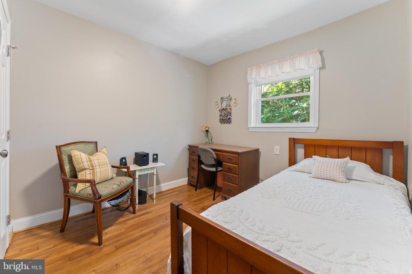 24 S Burch Street photo 14