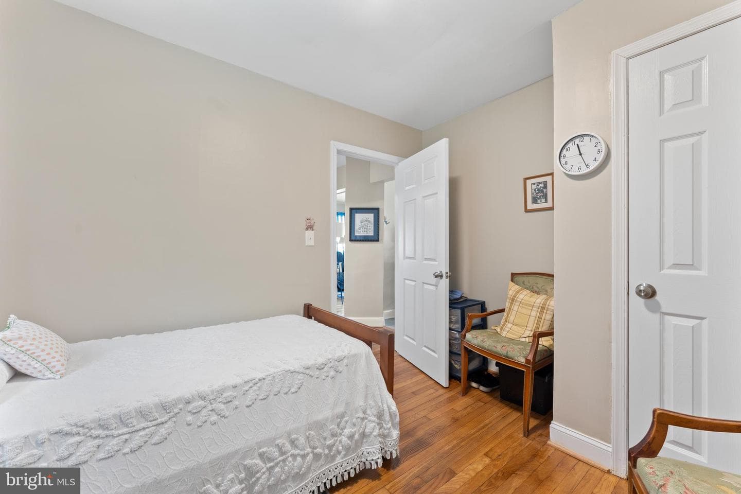 24 S Burch Street photo 15