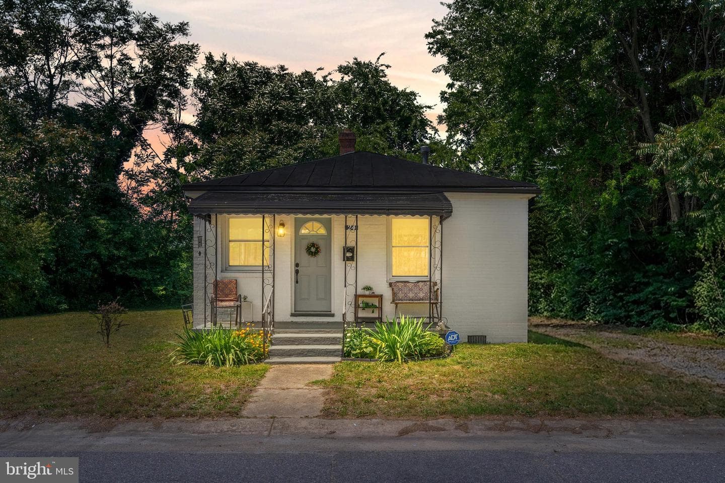 24 S Burch Street photo 35