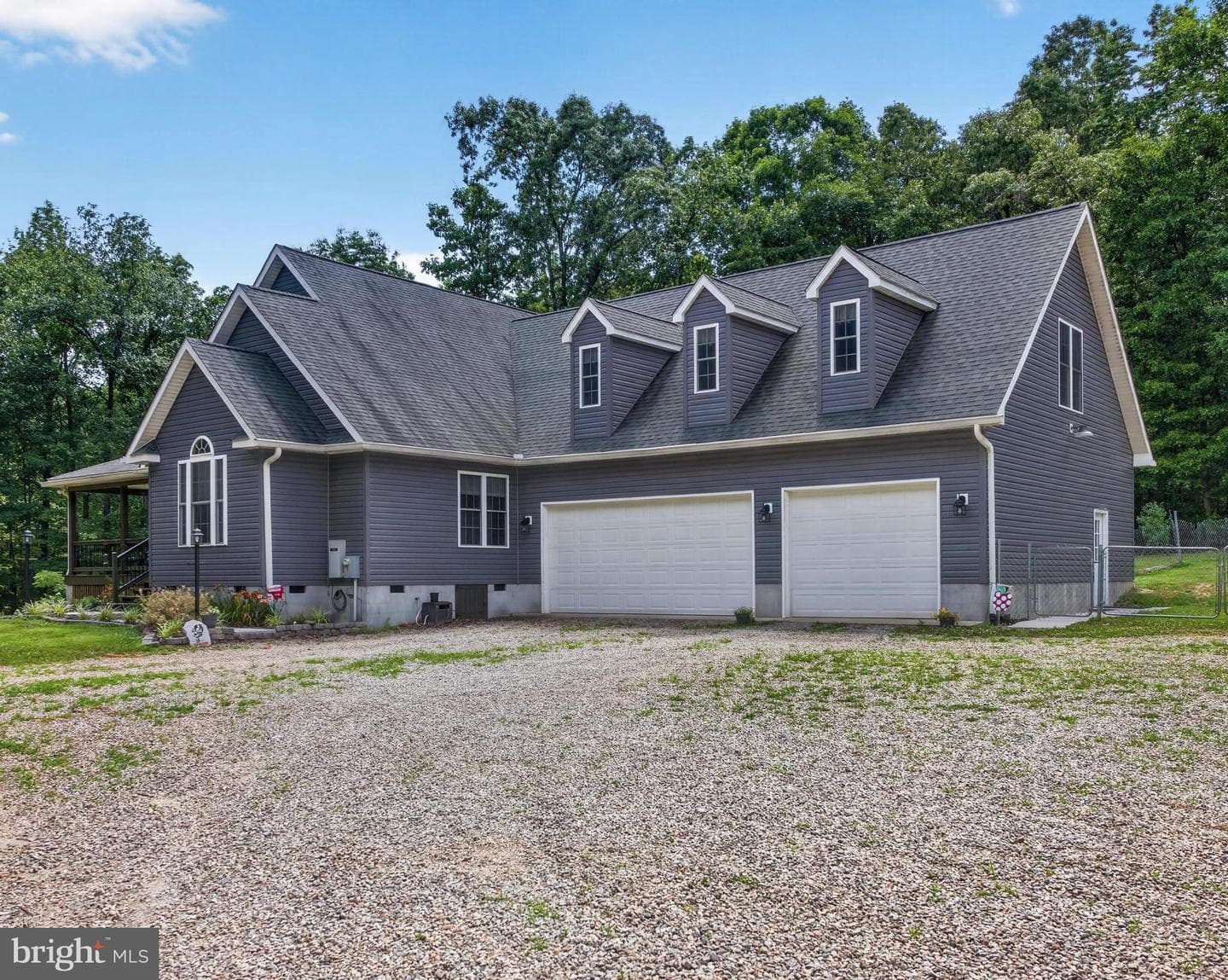 89 Watson Boulevard photo 15