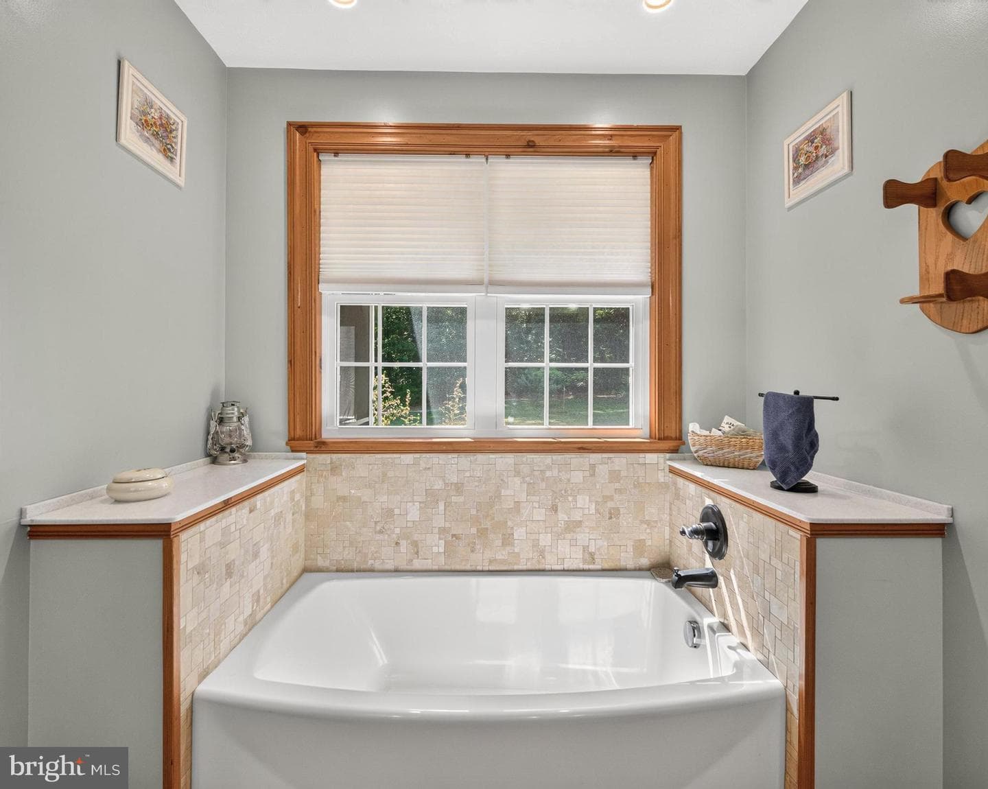 89 Watson Boulevard photo 38