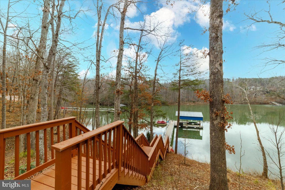 1765 Heron Pointe Lodge photo 2