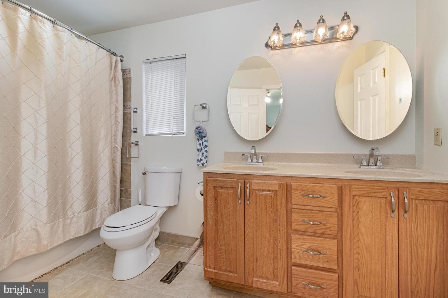 5212 Farmcrest Circle photo 22