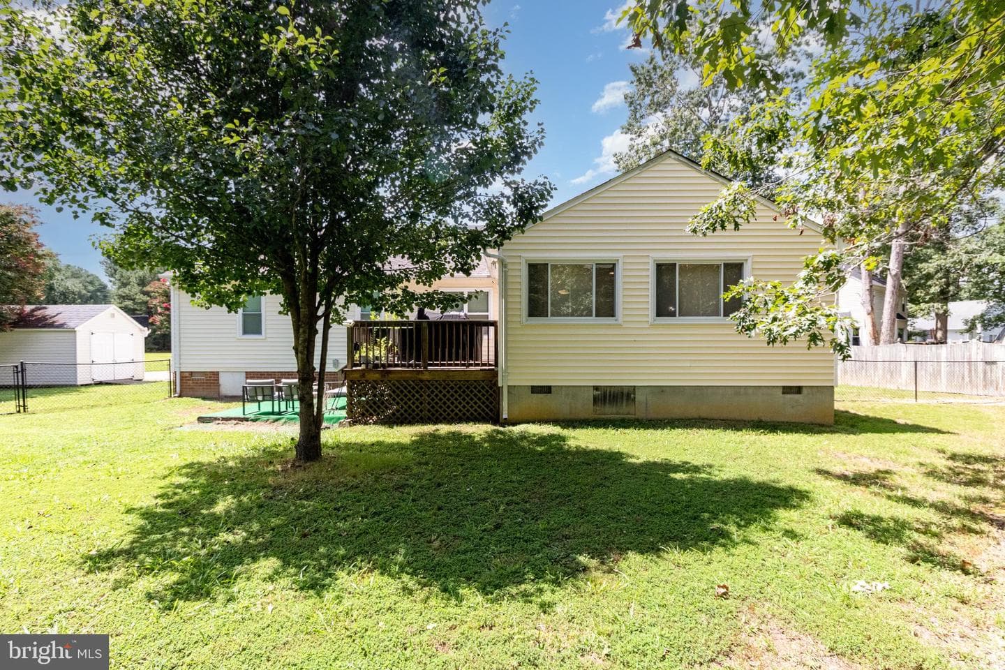 5212 Farmcrest Circle photo 4