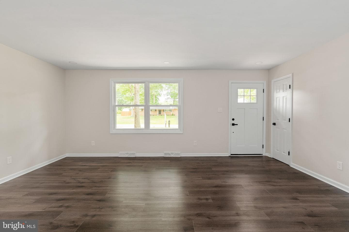7805 Bronze Lane photo 14
