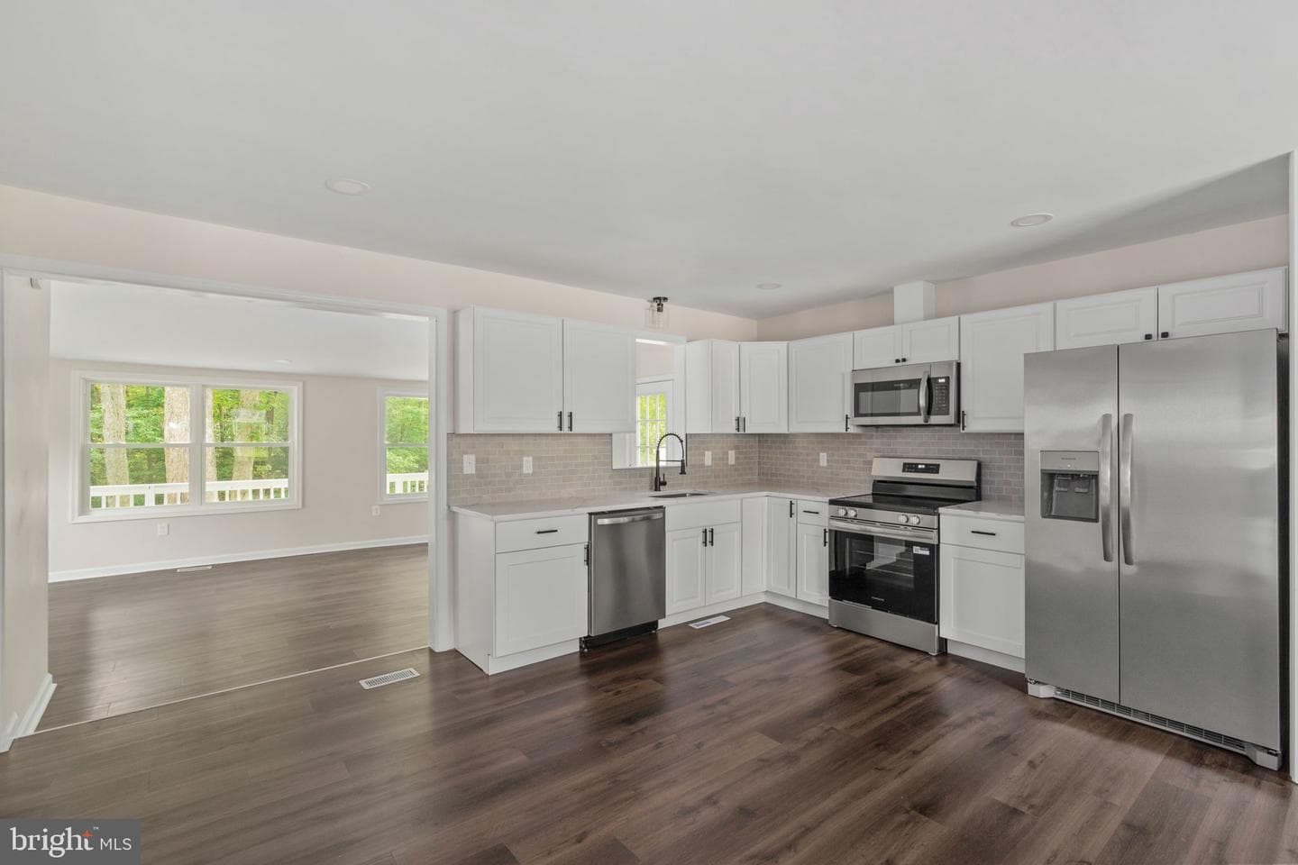 7805 Bronze Lane photo 18