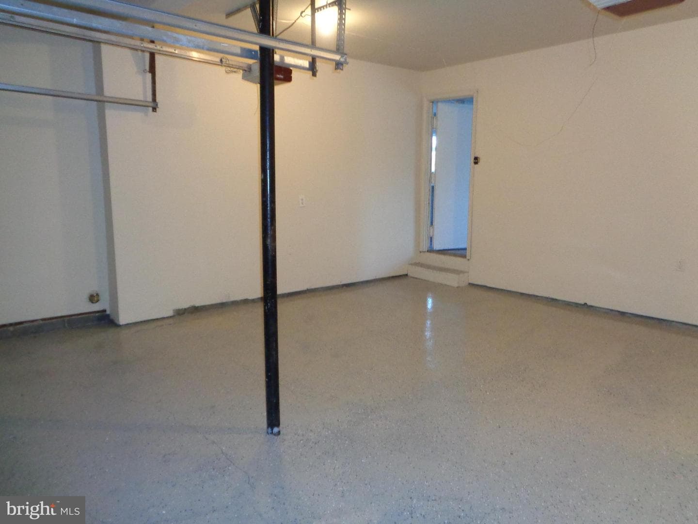2490 Fraser Court photo 42