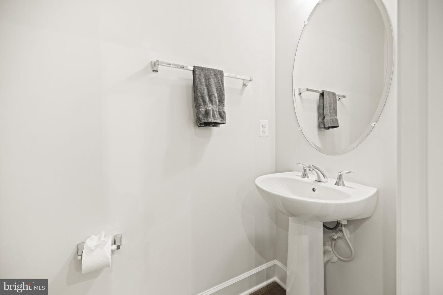 10561 Waterbury Woods Way photo 15