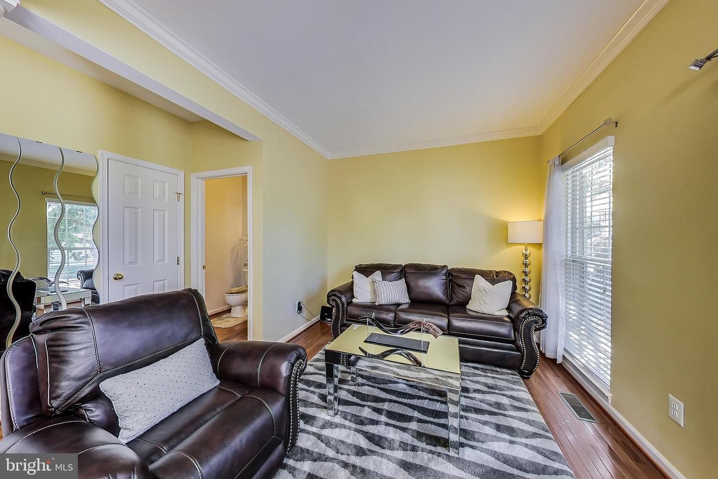 6005 Abernethy Lane photo 4