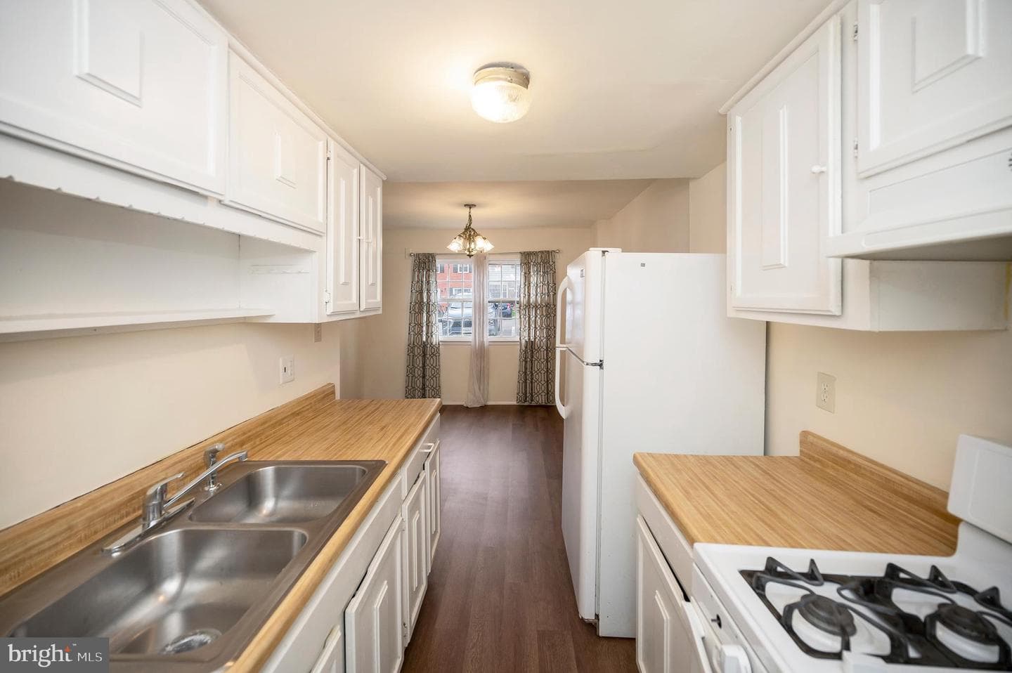14786 Barksdale Street photo 16
