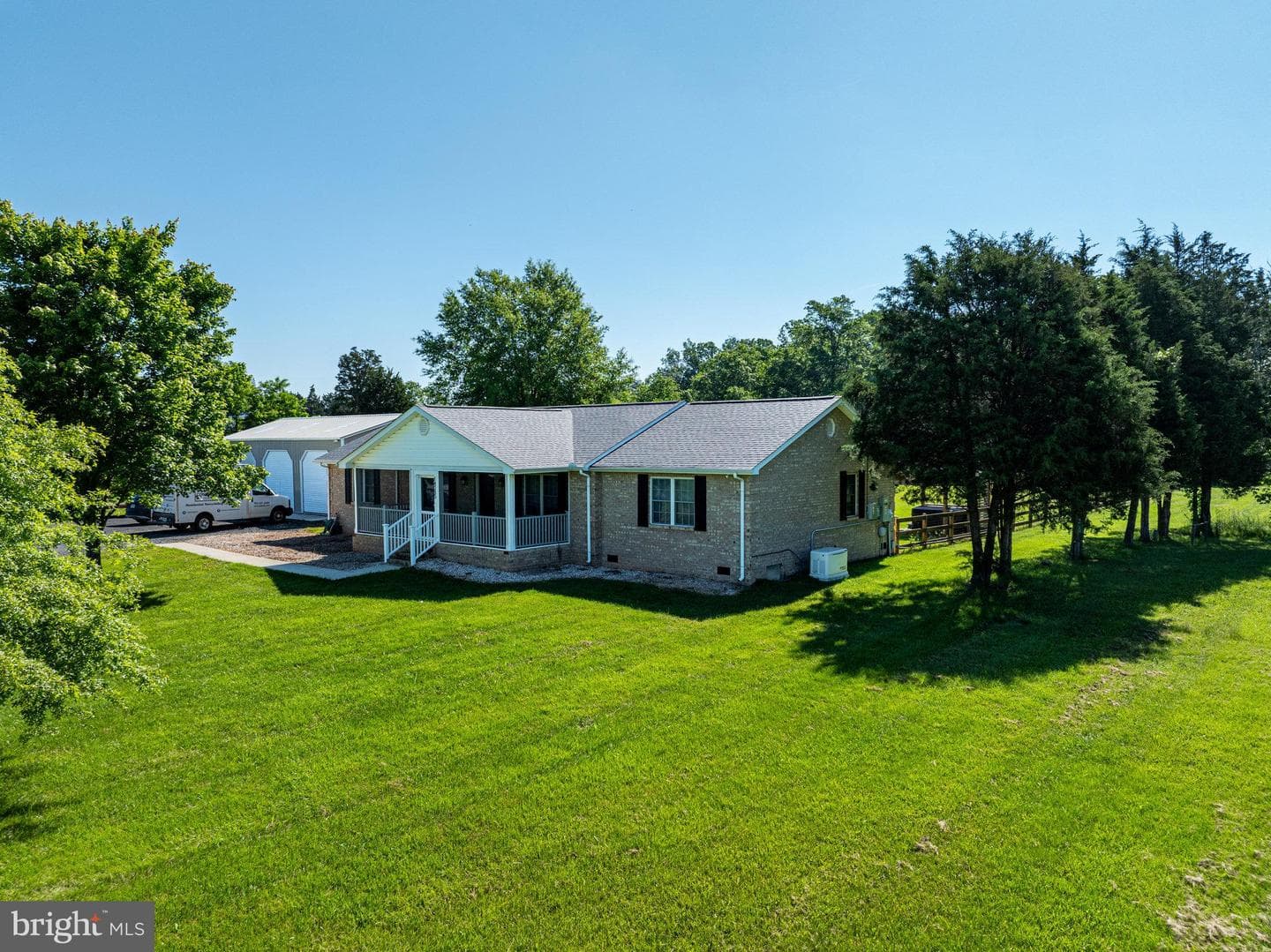 14085 Fleetwood Drive photo 2