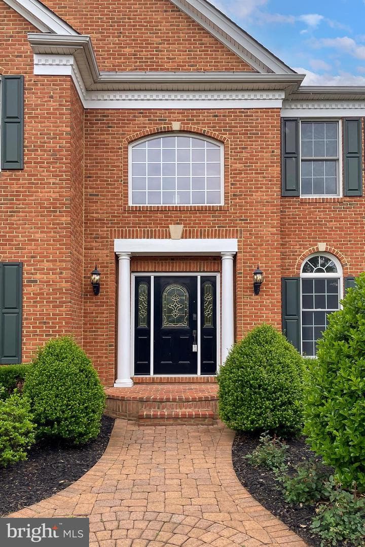5282 Jacobs Creek Place photo 2