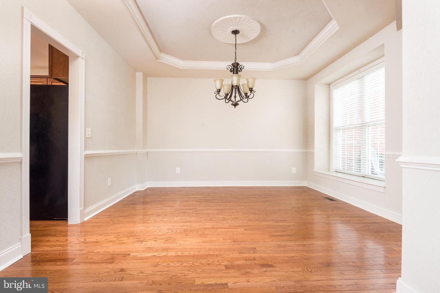 5792 Amelia Springs Circle photo 8