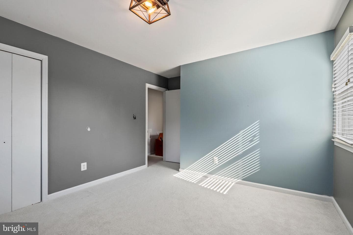 9815 Greenview Lane photo 26