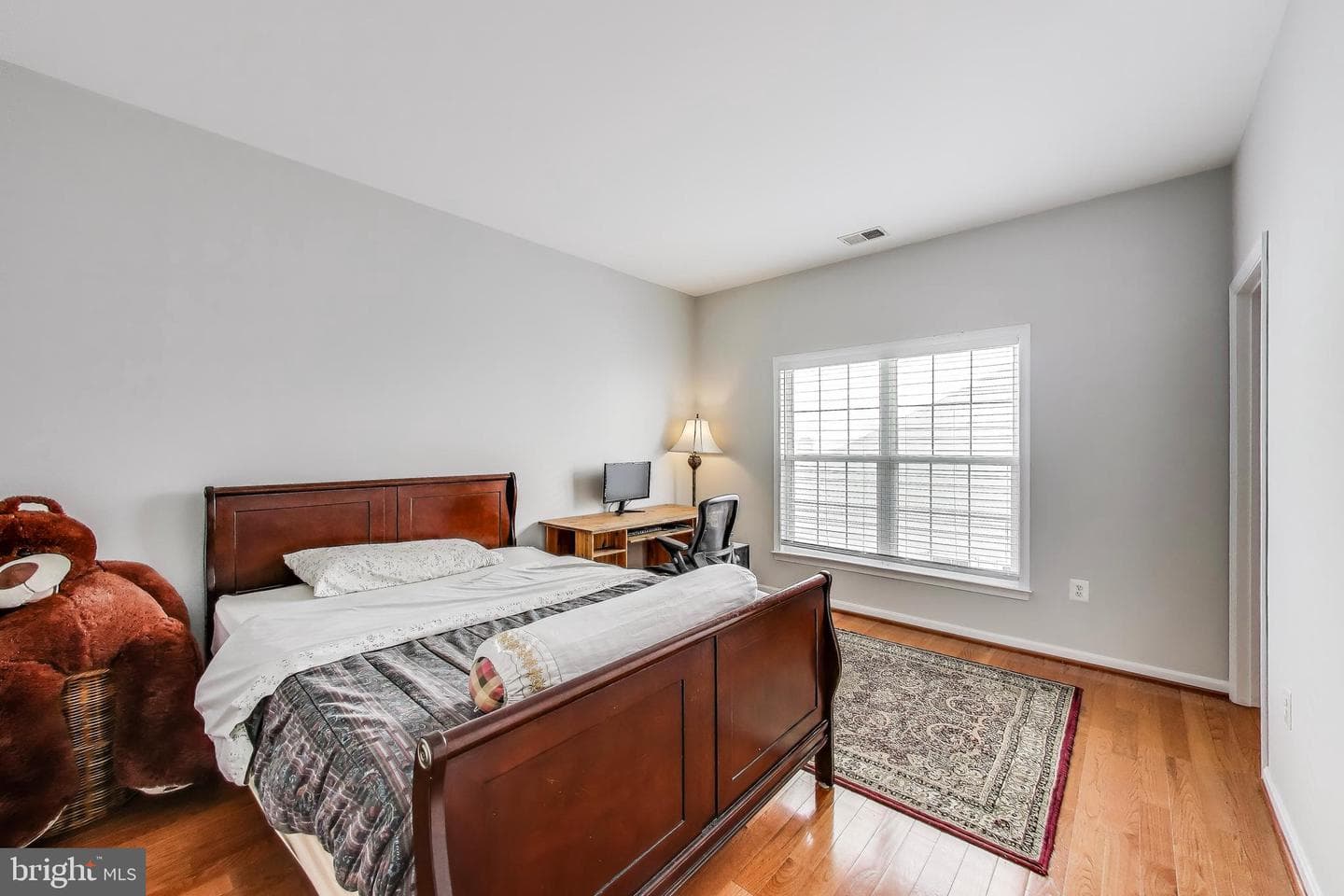 16180 Radburn Street photo 28
