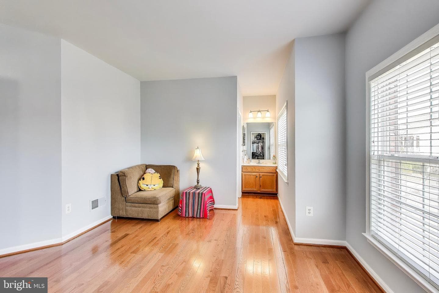 16180 Radburn Street photo 37