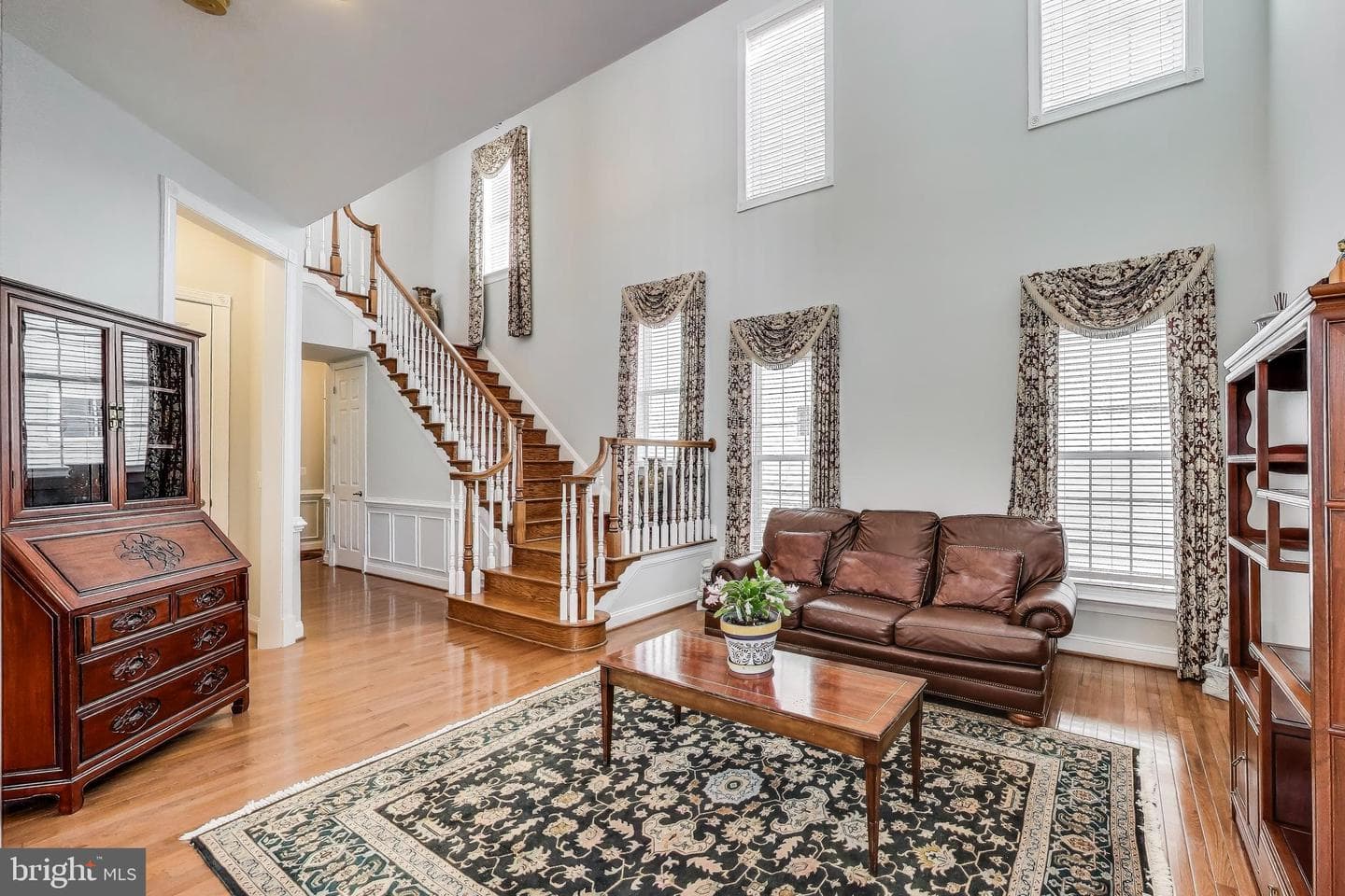 16180 Radburn Street photo 6