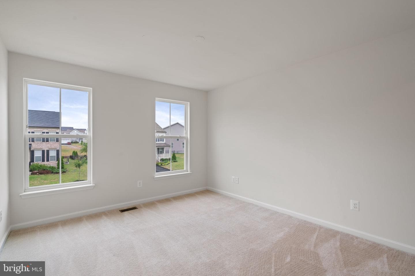 8134 Skystone Loop photo 16