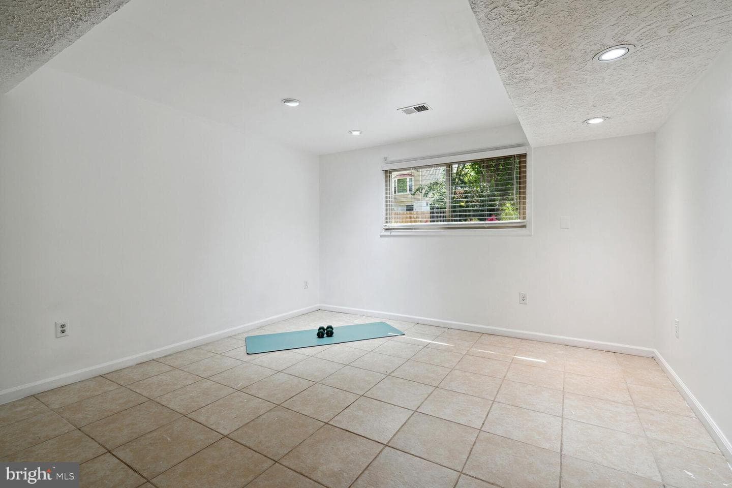 16204 Edgewood Drive photo 25