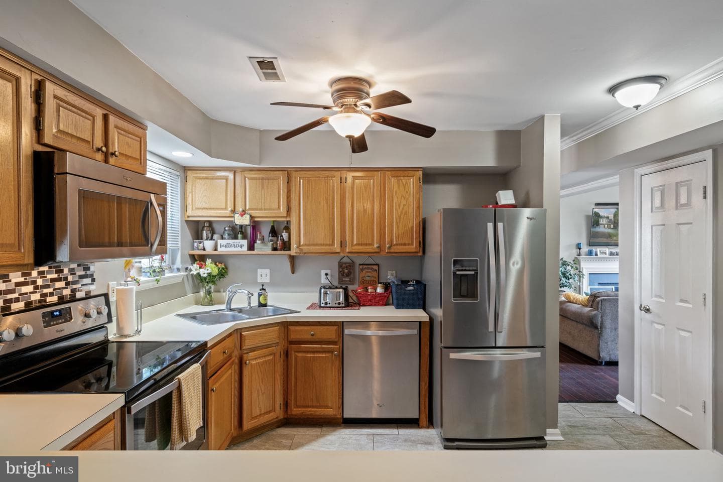 6105 Oust Lane photo 11
