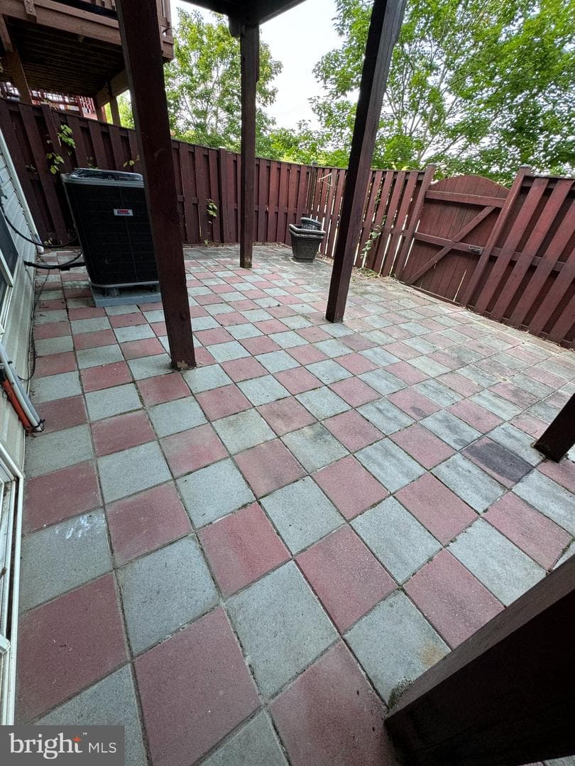 2920 Stockholm Way photo 32