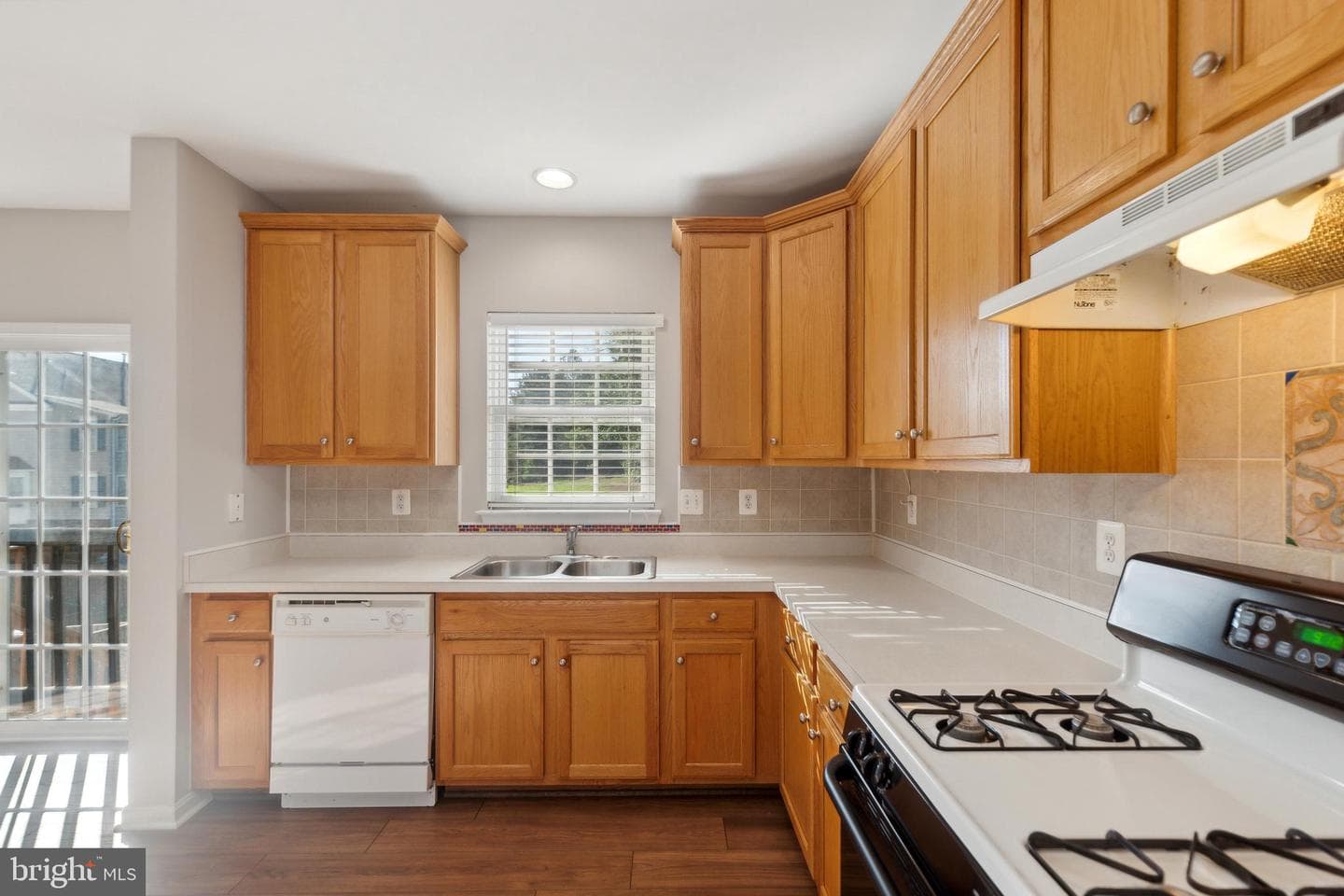 9838 Cheshire Ridge Circle photo 23