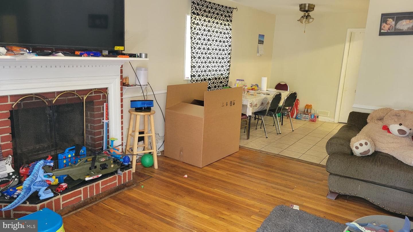 1517 Carter Lane photo 3