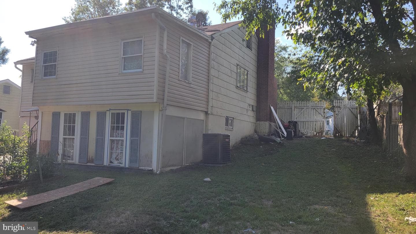 1517 Carter Lane photo 4